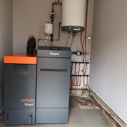 BIOPEL premium 16kw ar automātisku degļa un siltummaiņa tīrīšanu, divi apkures loki 